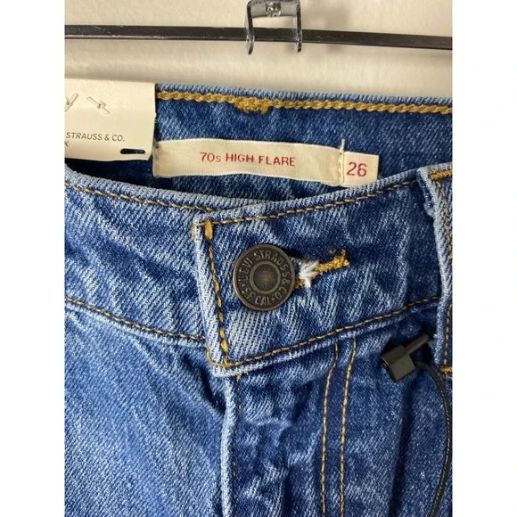 NWT Levi's 70s High Flare Jeans in Sonoma Step - Picture 5 of 15